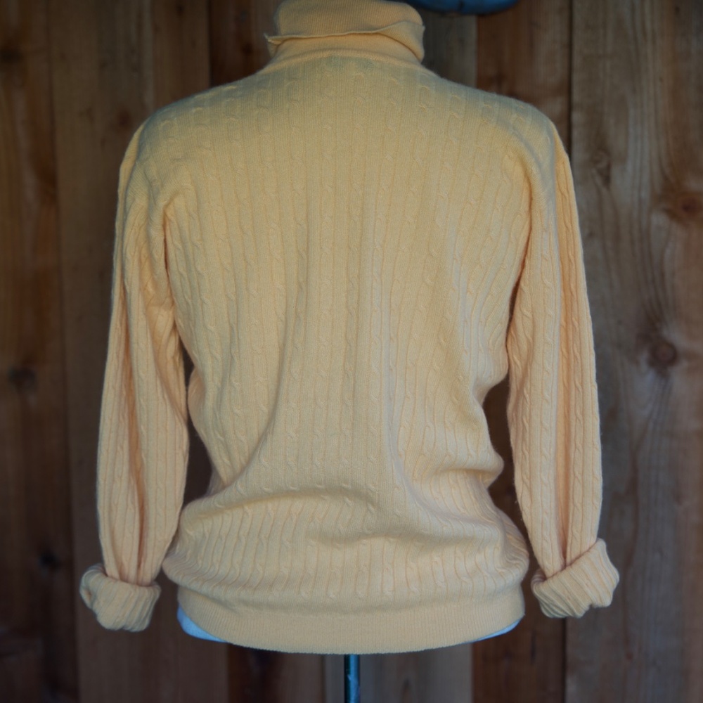 Clan Douglas 100% Cashmere Knit Turtleneck Sweater Made In Scotland Woman's L - Picture 13 of 15